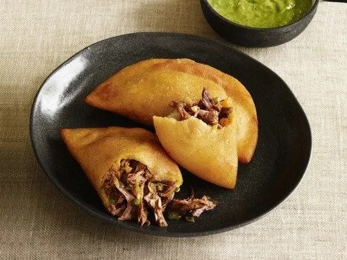 Empanada de Carne Desfiada